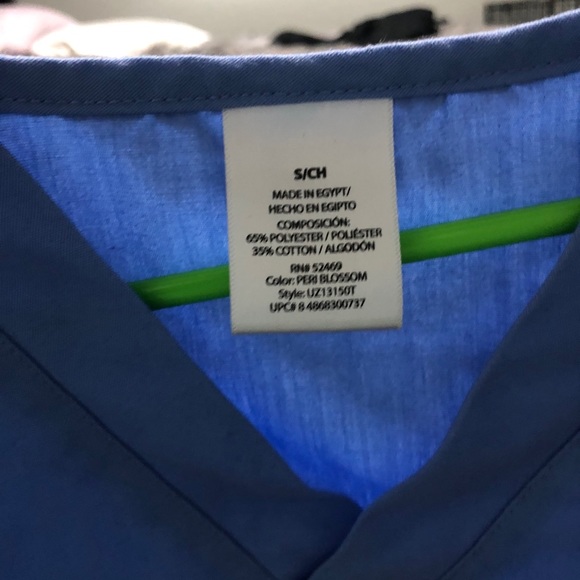 Scrub top - Picture 3 of 3